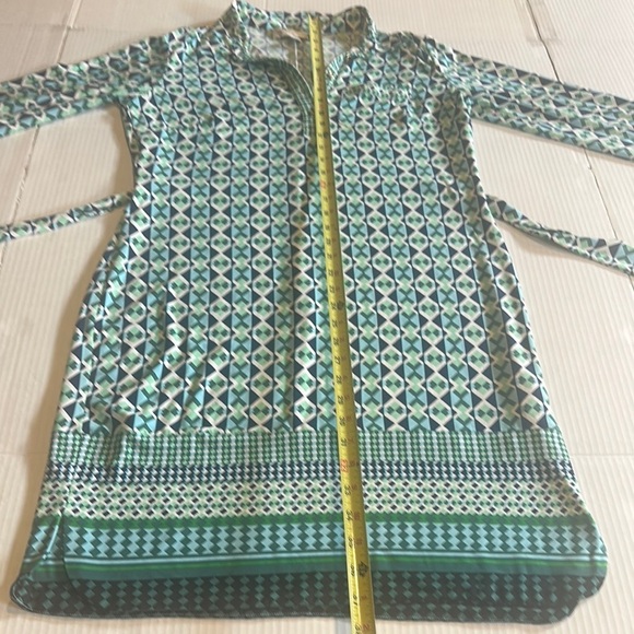 Donna Morgan Geometric Patterned Green white and Blue Dress w belt & buttons - Picture 7 of 14